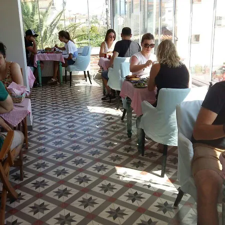 Cunda Butik Hotel *