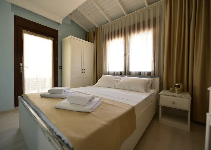 Готель Cunda Butik