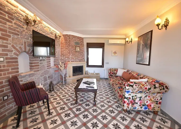 Cunda Butik Айвалик