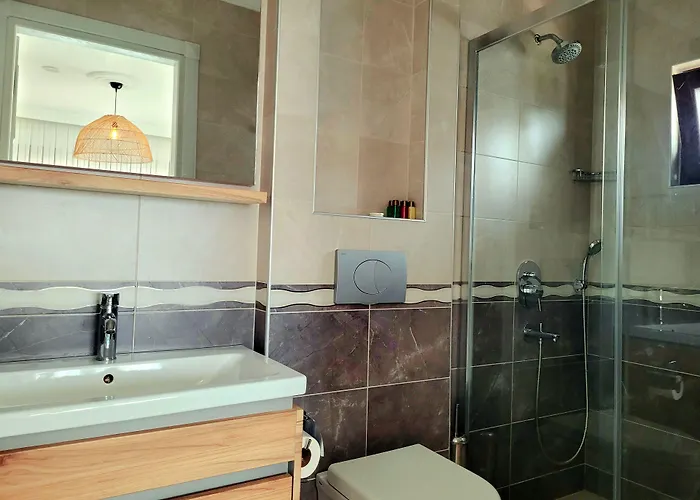 Cunda Butik Айвалик