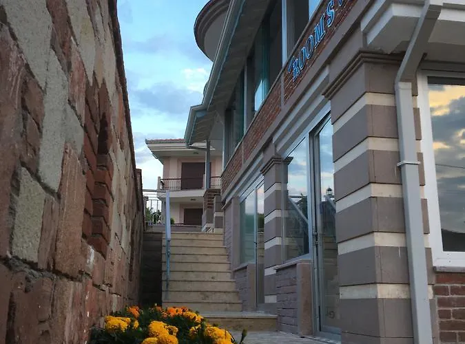 Cunda Butik Айвалик