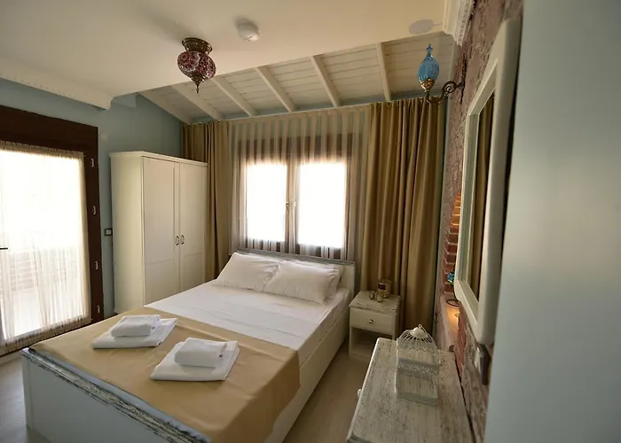 Cunda Butik Айвалик