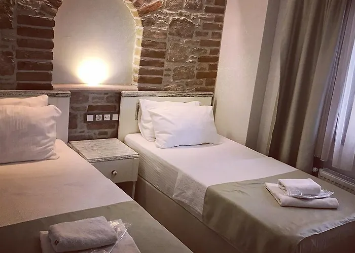 Cunda Butik Айвалик