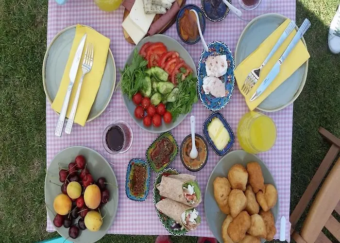 Cunda Butik Готель *